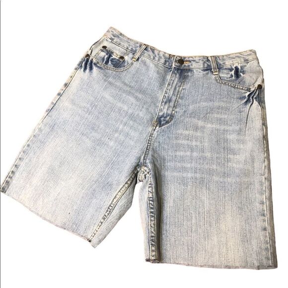 Reflex Embroidered Jean Shorts Size 34 - Picture 4 of 8